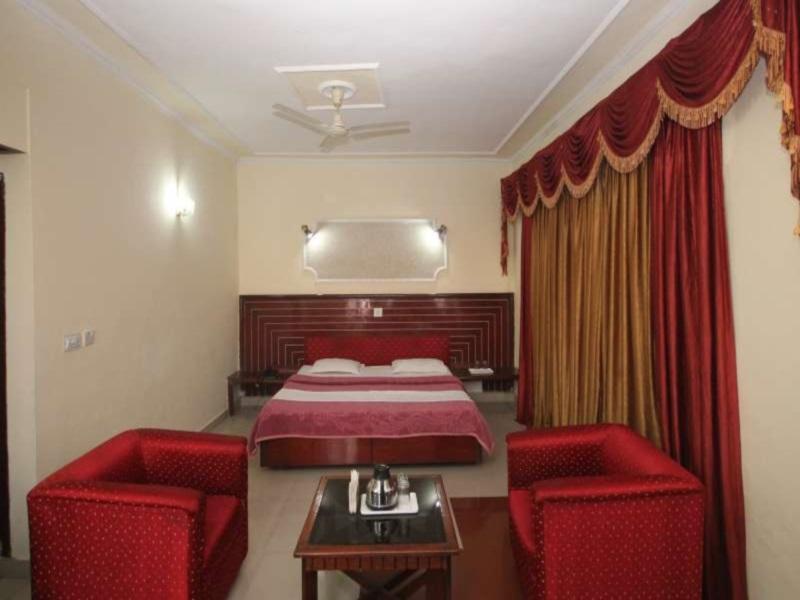 Hotel Natraj Manali Dharamshala Exterior photo